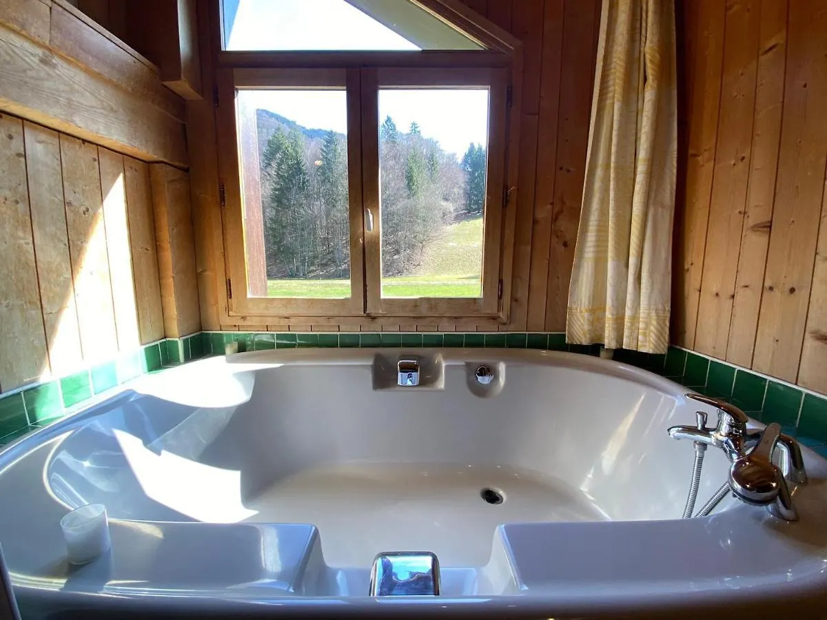 Chalet Savoyard Avec Cheminee Et Parking A Samoens - Fr-1-624-80
